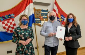 Načelniku Novoselcu uručena zahvalnica Zaklade Sveti Mihael